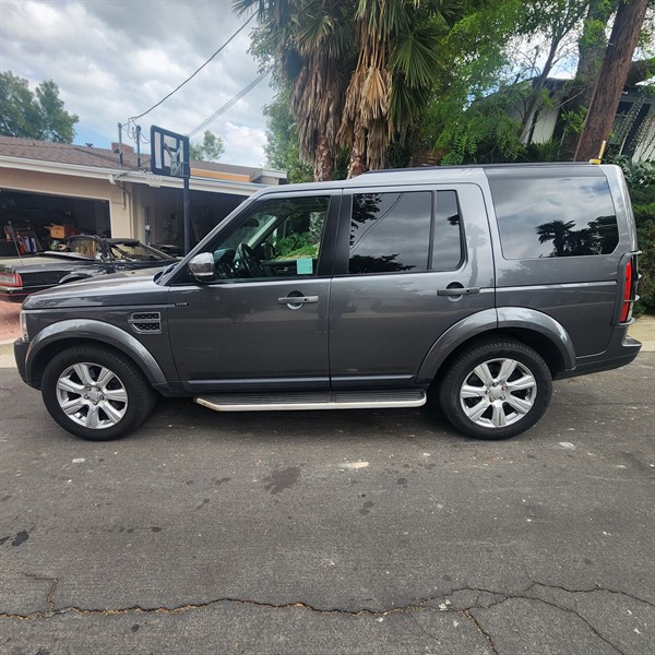 
								Land Rover LR4 HSE full									